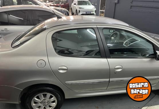 Autos - Peugeot 207 xs 2013 Nafta 280000Km - En Venta