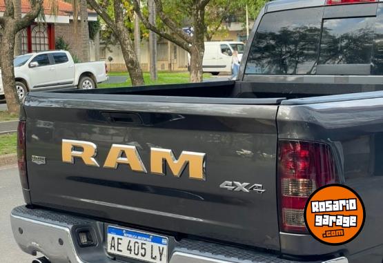 Camionetas - RAM 1500 Laramie 5.7 V8 2020 Nafta 95000Km - En Venta