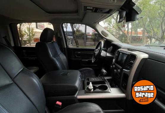 Camionetas - RAM 1500 Laramie 5.7 V8 2020 Nafta 95000Km - En Venta