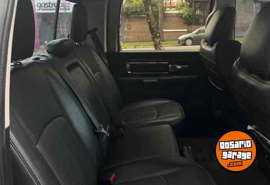 Camionetas - RAM 1500 Laramie 5.7 V8 2020 Nafta 95000Km - En Venta