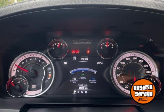 Camionetas - RAM 1500 Laramie 5.7 V8 2020 Nafta 95000Km - En Venta