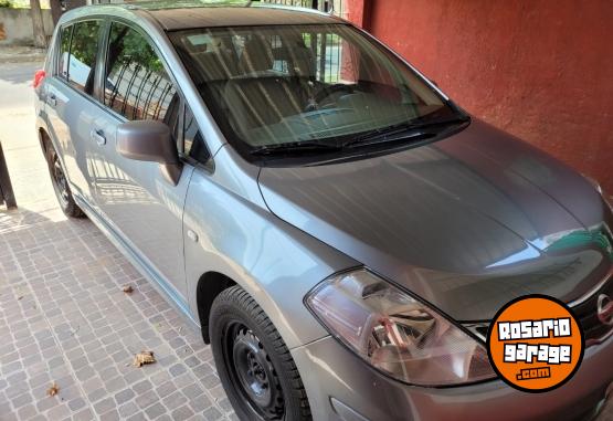 Autos - Nissan Tiida visia 2011 Nafta 157000Km - En Venta