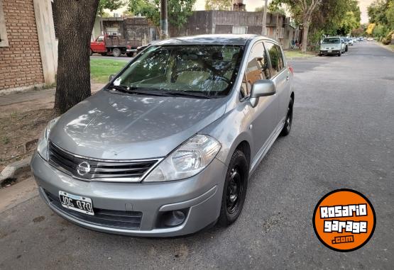 Autos - Nissan Tiida visia 2011 Nafta 157000Km - En Venta