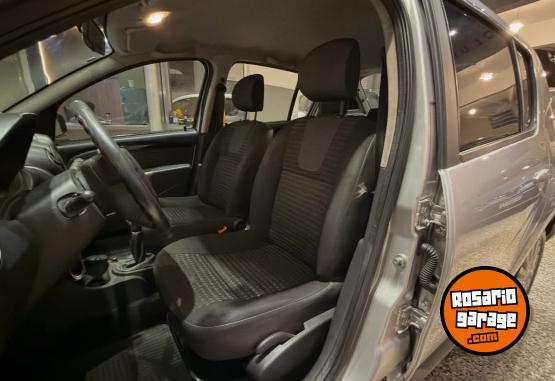 Autos - Renault SANDERO LUXE 2011 Nafta 103000Km - En Venta