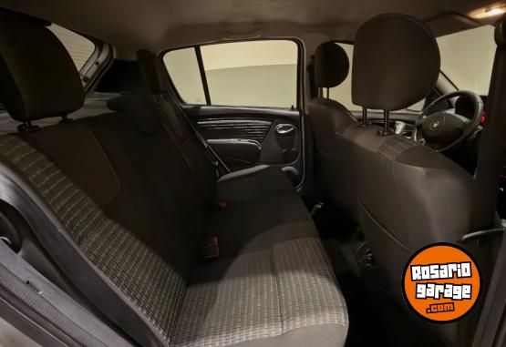 Autos - Renault SANDERO LUXE 2011 Nafta 103000Km - En Venta