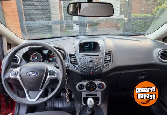 Autos - Ford Fiesta kinetic se plus 2017 Nafta 100000Km - En Venta
