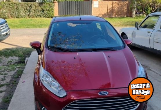 Autos - Ford Fiesta kinetic se plus 2017 Nafta 100000Km - En Venta