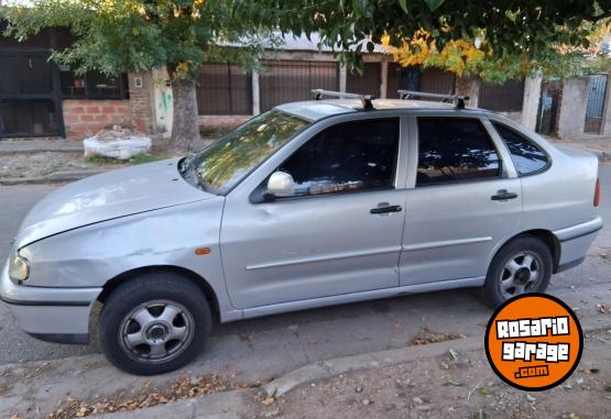 Autos - Volkswagen Polo classic 1.6 1998 Nafta 200000Km - En Venta