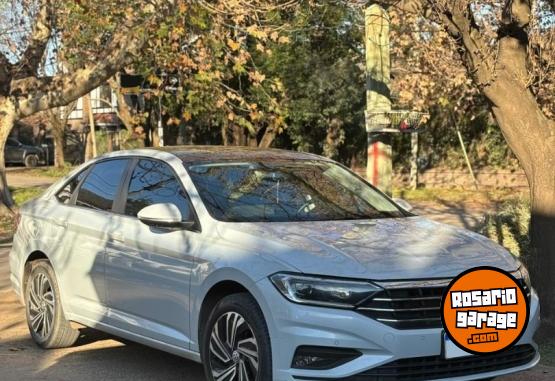 Autos - Volkswagen Vento Hignline 2018 Nafta 135000Km - En Venta