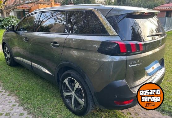 Autos - Peugeot 5008 2018 Diesel 156000Km - En Venta