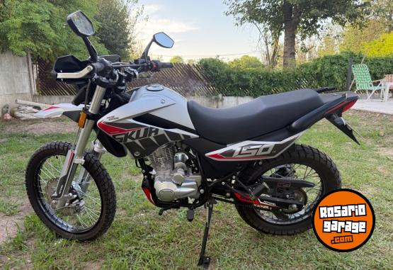 Motos - Motomel Skua 150 Silver Edition 2025 Nafta 1800Km - En Venta