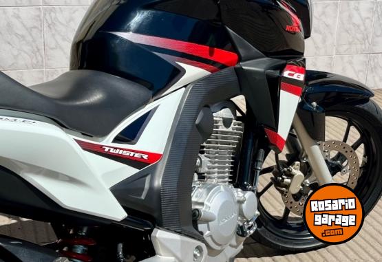 Motos - Honda cb new twister 250 2019 Nafta 16000Km - En Venta
