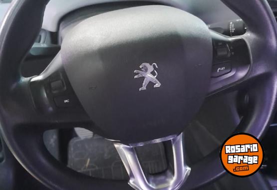 Autos - Peugeot PEUGEOT 208. 1.6 2015 Nafta 135000Km - En Venta