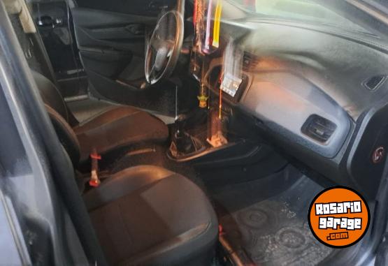 Autos - Chevrolet Onix Joy Plus Black 2021 Nafta 85000Km - En Venta