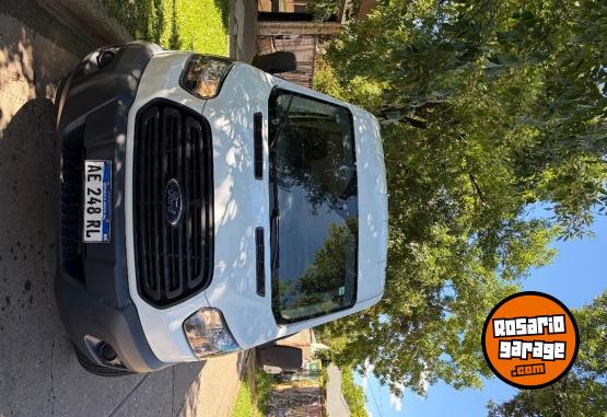 Utilitarios - Ford Transit 2020 Diesel 135000Km - En Venta