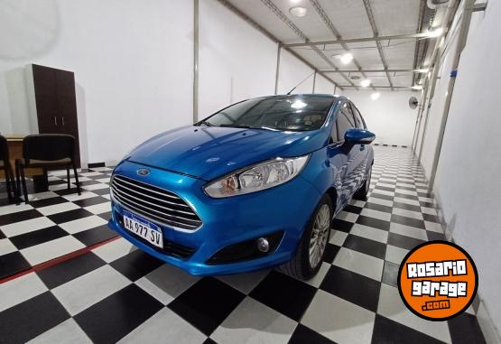 Autos - Ford Kinetic 2017 GNC 122000Km - En Venta