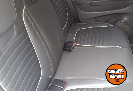 Autos - Renault -CAPTUR INTENS 1.6 CVT 2019 Nafta 63000Km - En Venta