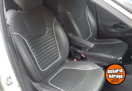 Autos - Renault -CAPTUR INTENS 1.6 CVT 2019 Nafta 63000Km - En Venta