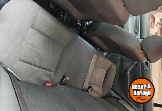 Autos - Volkswagen Bora 2010 Nafta 185000Km - En Venta