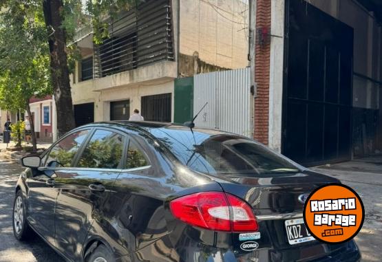 Autos - Ford Fiesta Kinetic 2011 GNC 226000Km - En Venta