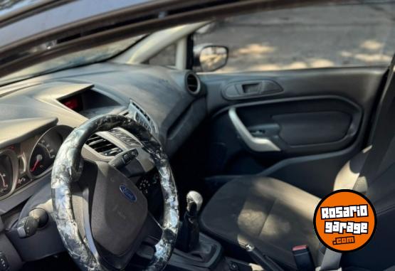 Autos - Ford Fiesta Kinetic 2011 GNC 226000Km - En Venta