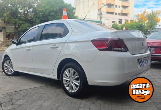Autos - Peugeot 301 ALLURE 2016 Nafta  - En Venta