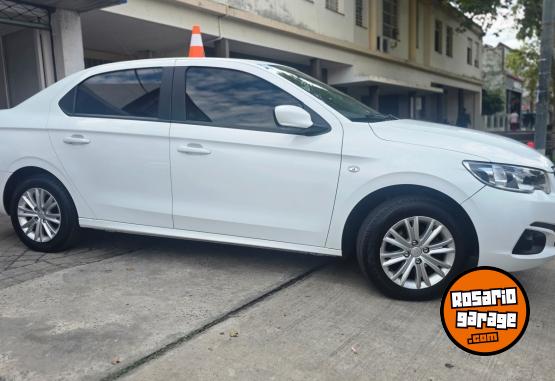 Autos - Peugeot 301 ALLURE 2016 Nafta  - En Venta