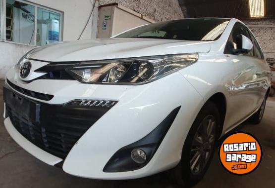Autos - Toyota Yaris  XLS Pack CVT 7� 2020 Nafta 86000Km - En Venta