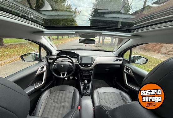 Autos - Peugeot 208 2017 Nafta 81000Km - En Venta