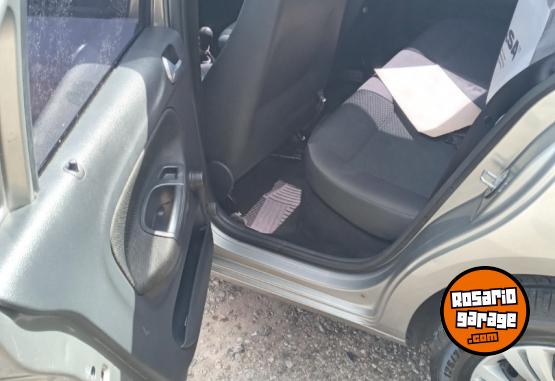 Autos - Volkswagen Gol trend 2017 Nafta 114000Km - En Venta