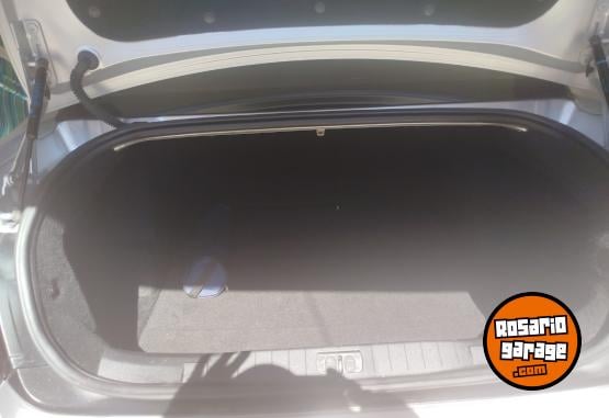 Autos - Peugeot 408 2018 Nafta 99000Km - En Venta