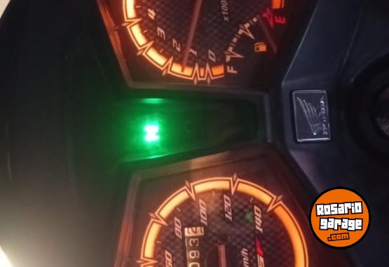 Motos - Honda Cb 2024 Nafta 4000Km - En Venta