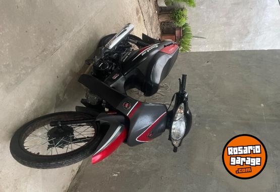 Motos - Gilera Smash 2024 Nafta 7700Km - En Venta
