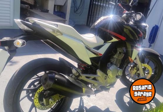 Motos - Honda Cb 250 2018 Nafta 13500Km - En Venta