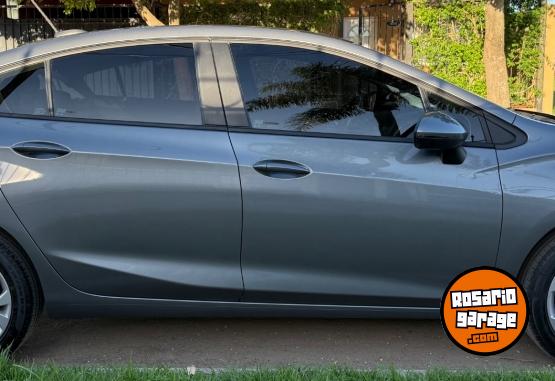 Autos - Chevrolet Cruze LT 2022 Nafta 65000Km - En Venta