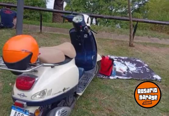 Motos - Zanella STYLER 150 EXCLUSIVE 2016 Nafta 5900Km - En Venta