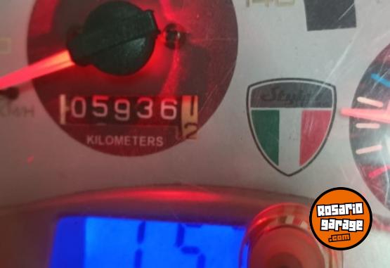 Motos - Zanella STYLER 150 EXCLUSIVE 2016 Nafta 5900Km - En Venta