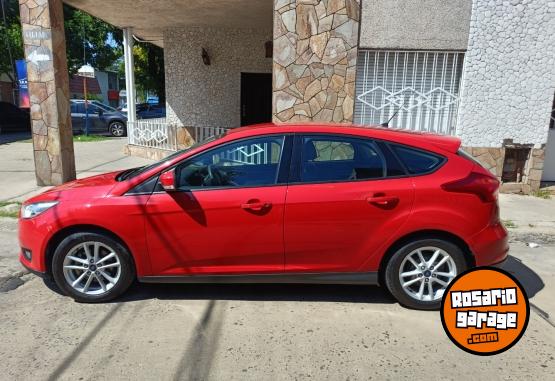 Autos - Ford Focus S 5 puertas 2015 Nafta 160000Km - En Venta