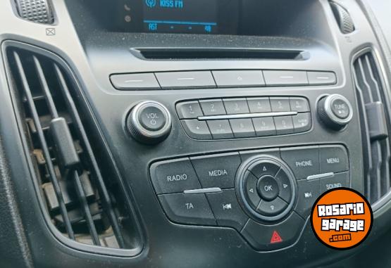 Autos - Ford Focus S 5 puertas 2015 Nafta 160000Km - En Venta