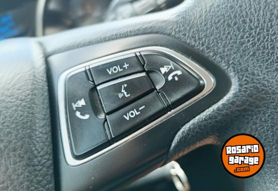 Autos - Ford Focus S 5 puertas 2015 Nafta 160000Km - En Venta