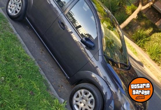 Autos - Ford Fiesta max nuevoooo 2012 Nafta 115000Km - En Venta