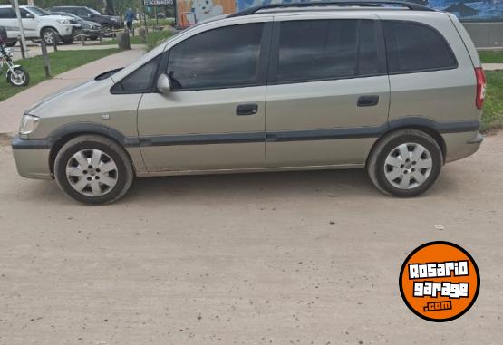 Autos - Chevrolet GL 2011 Nafta 169000Km - En Venta