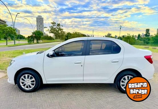 Autos - Renault Logan Expression 2017 Nafta 75000Km - En Venta