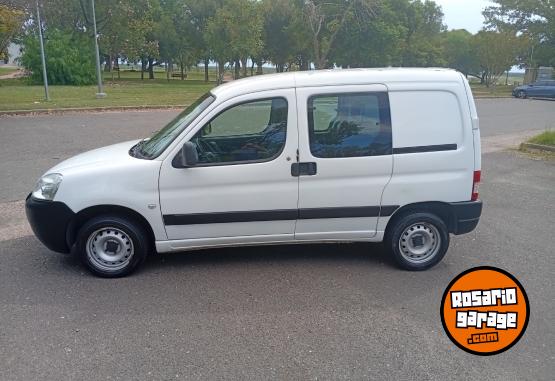 Utilitarios - Peugeot Partner 2020 GNC 133000Km - En Venta