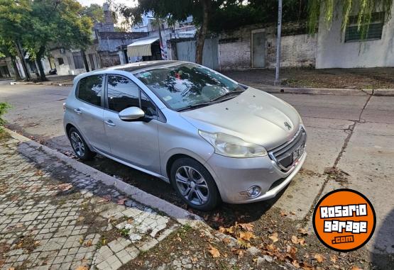 Autos - Peugeot 208 allure 2013 Nafta 116425Km - En Venta