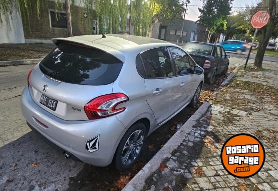 Autos - Peugeot 208 allure 2013 Nafta 116425Km - En Venta