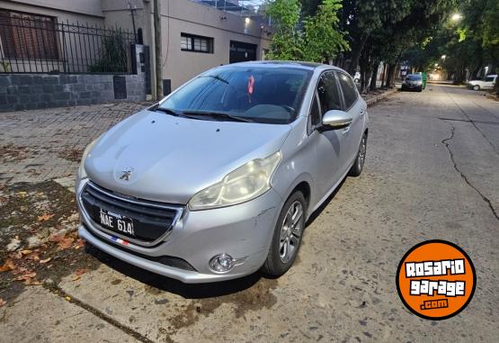 Autos - Peugeot 208 allure 2013 Nafta 116425Km - En Venta