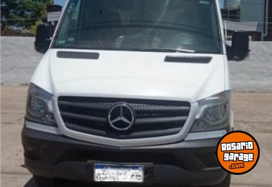 Utilitarios - Mercedes Benz SPRINTER 411 - CDI/F 3250 2017 Diesel 260000Km - En Venta