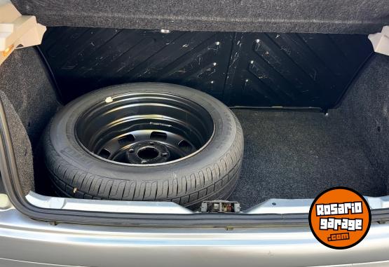 Autos - Peugeot 207 2012 Nafta 170000Km - En Venta