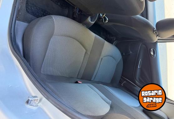 Autos - Peugeot 207 2012 Nafta 170000Km - En Venta